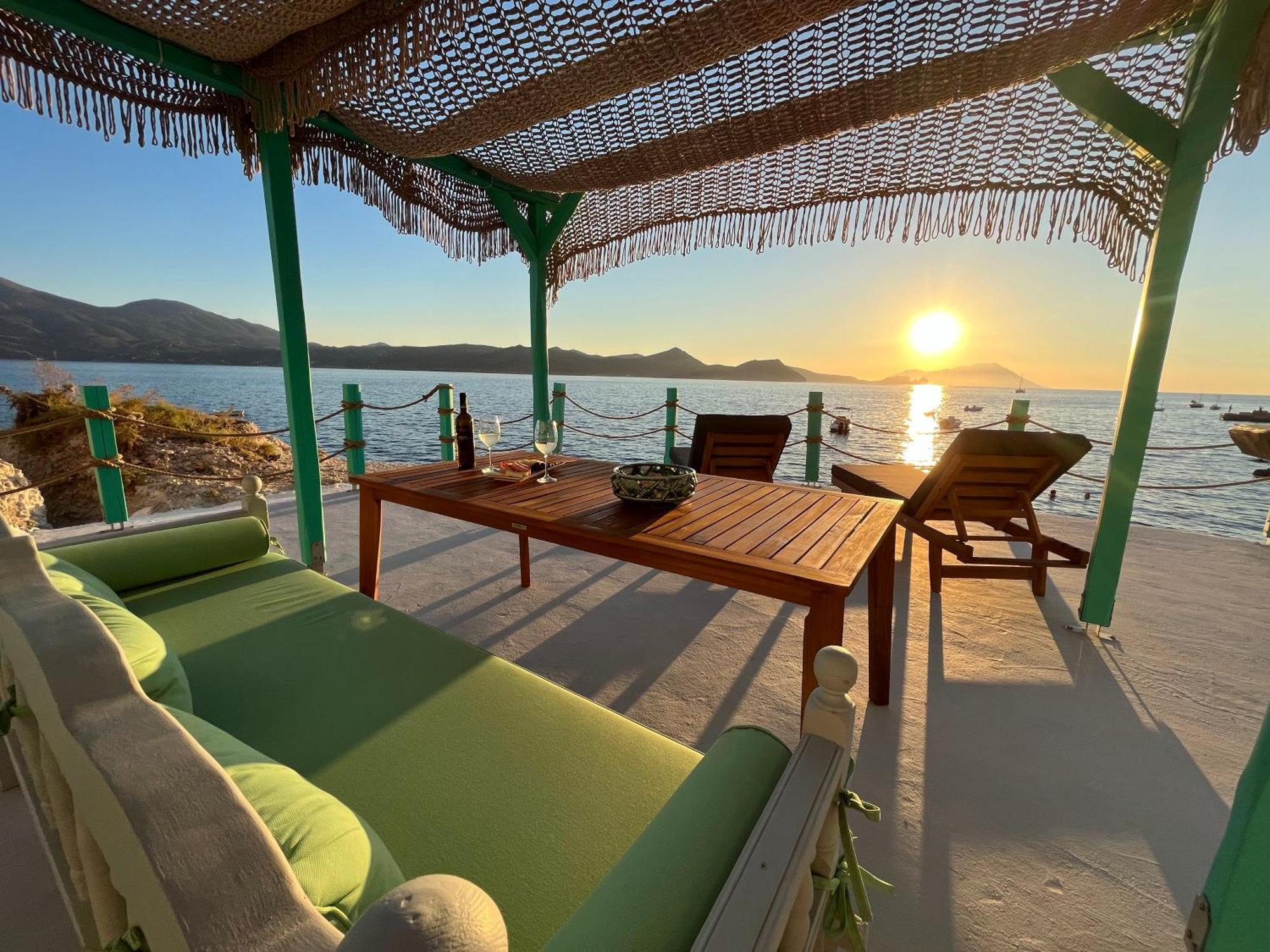 White Coral Villa Klima  ภายนอก รูปภาพ